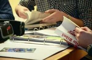 Gestionar los grupos de una academia con Atenea